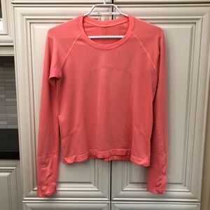 Lululemon Swiftly Tech Long Sleeve 2.0 Race length women’s top